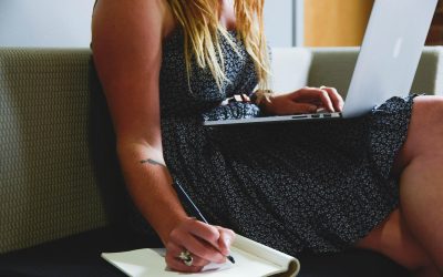 Comment organiser un webinar ? [Guide complet]